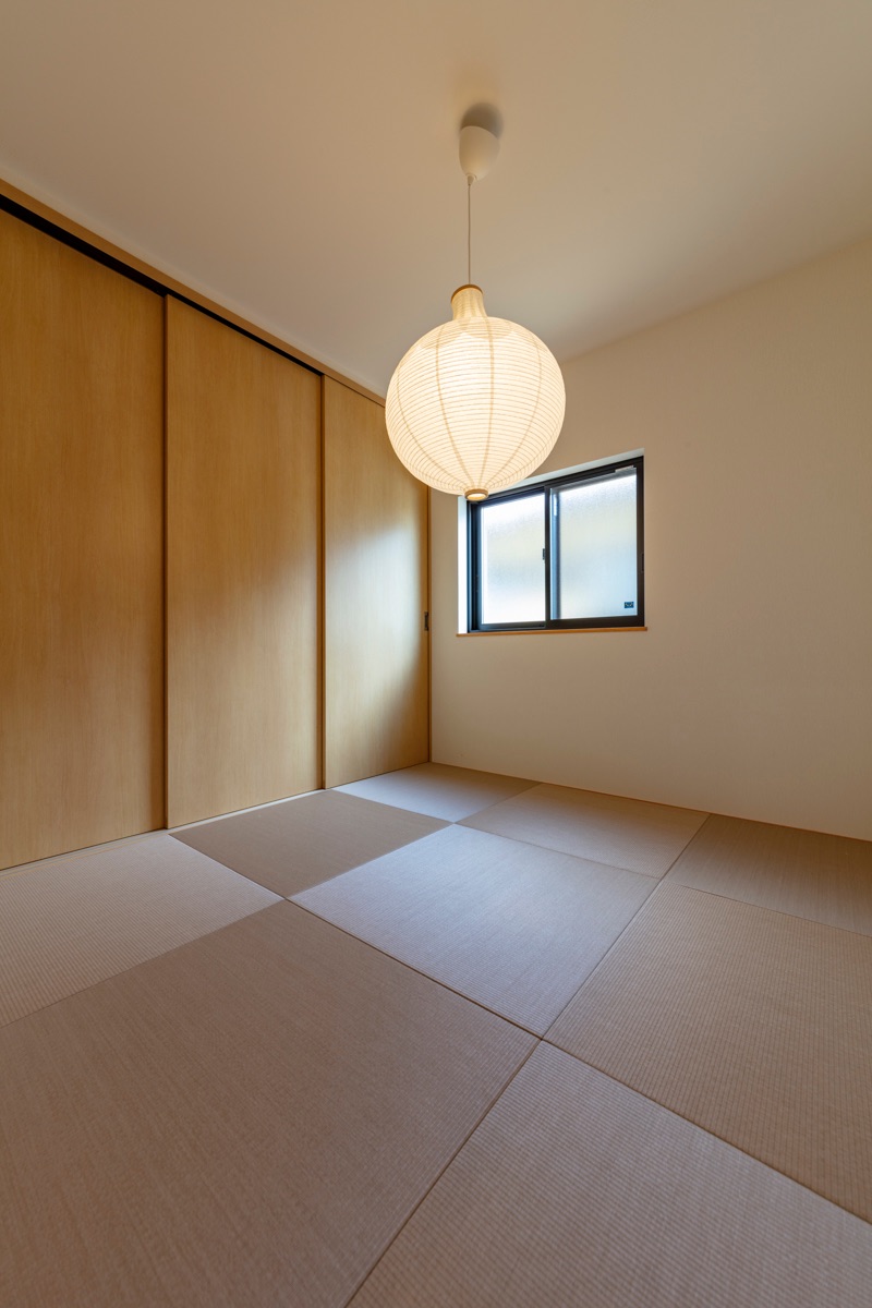LDKから独立させたモダンな和室は、ゲストルームとしても使えます。