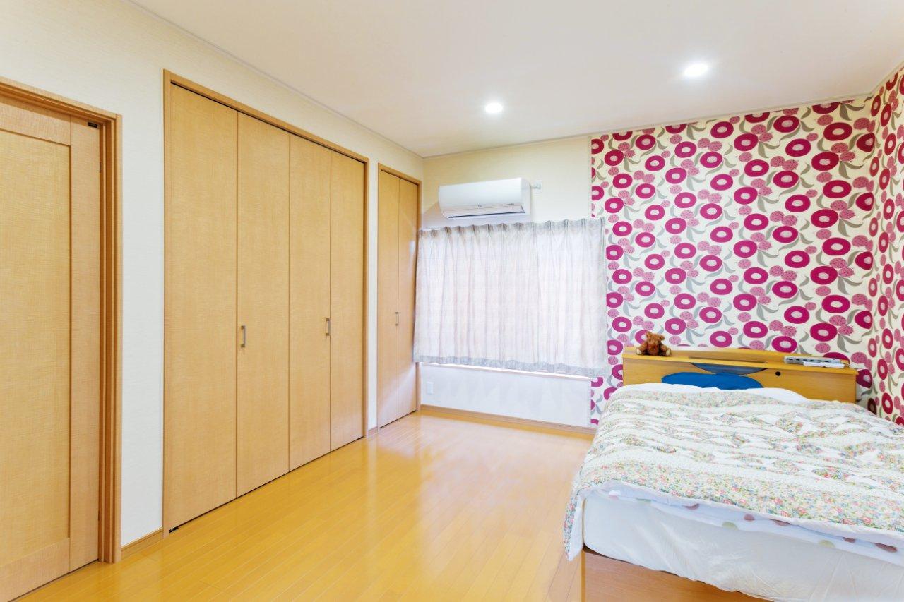 広島市|アクセントをつけてプライベート感のある寝室に 画像