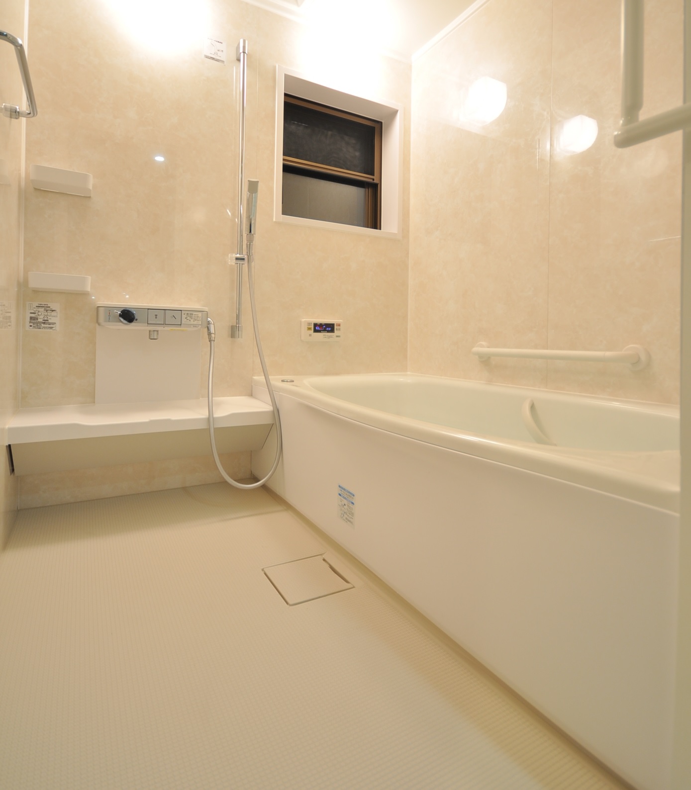 広島市|寒さを改善する浴室リフォーム 画像