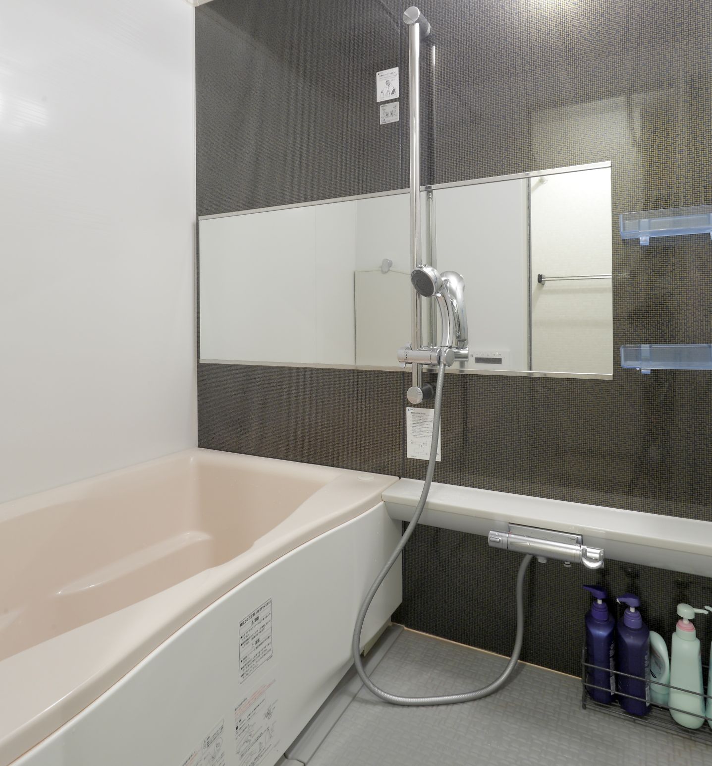 広島市|またぎ高を解消した快適な浴室 画像