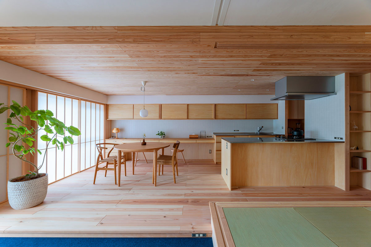 マンションの中に自然素材の平屋を構築｜廿日市市-築34年