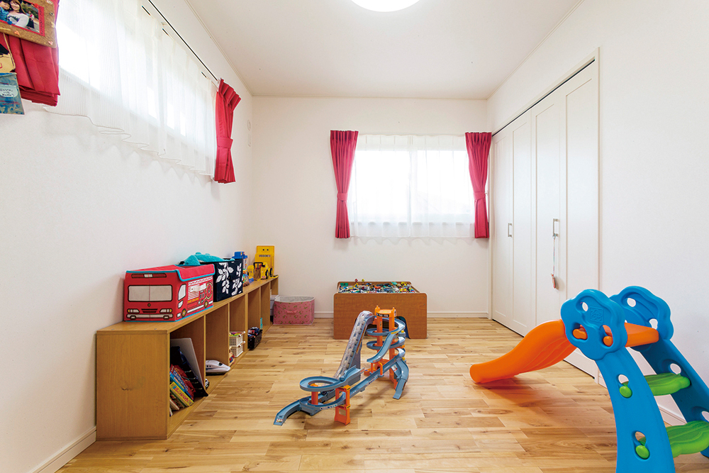 子供部屋も自然素材なので、安心して過ごせます。