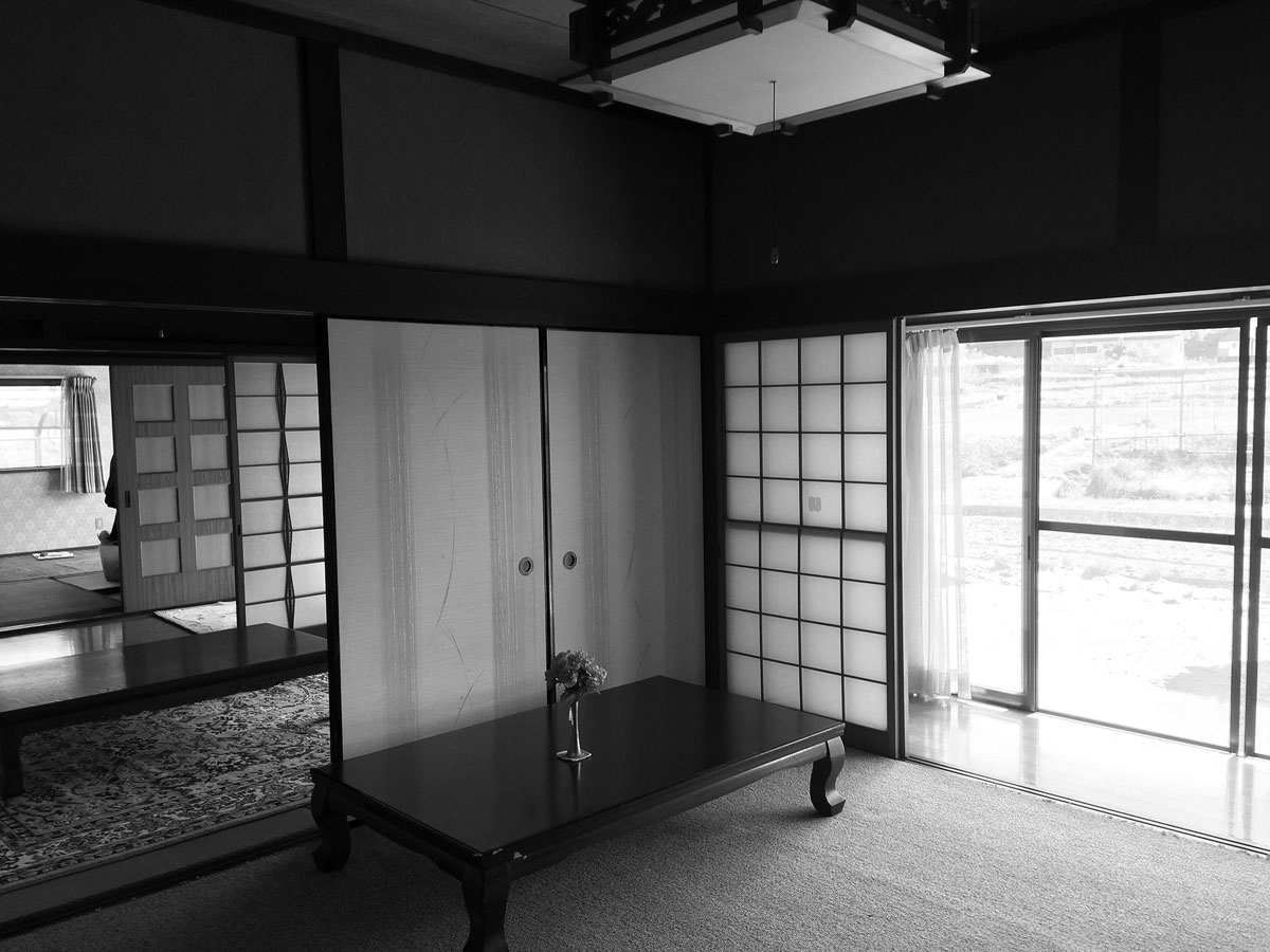 以前は和室が田の字型に続く間取りでした。