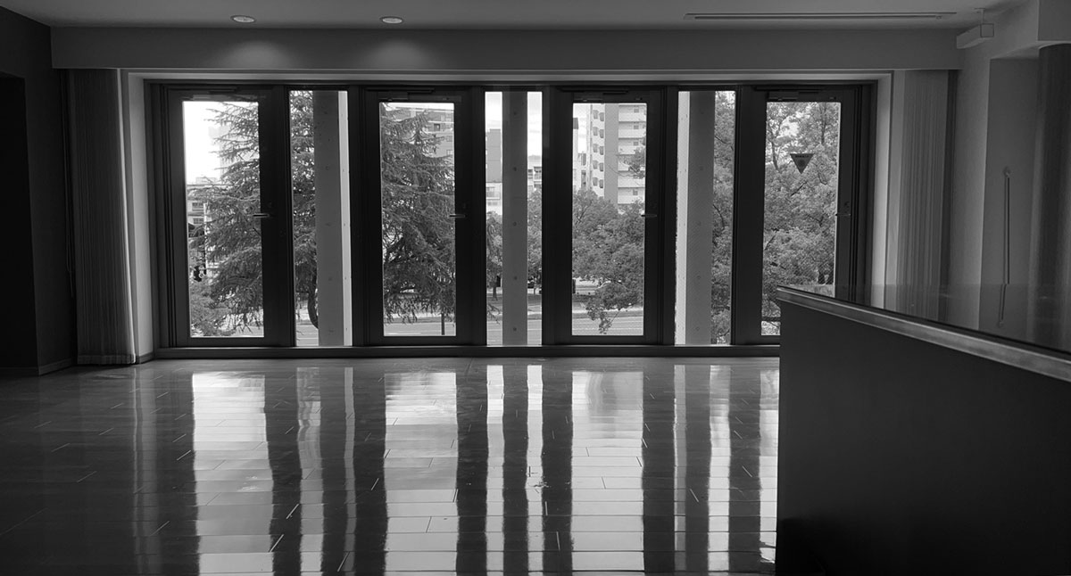 冬の寒さと結露による床の傷みに悩まされていました