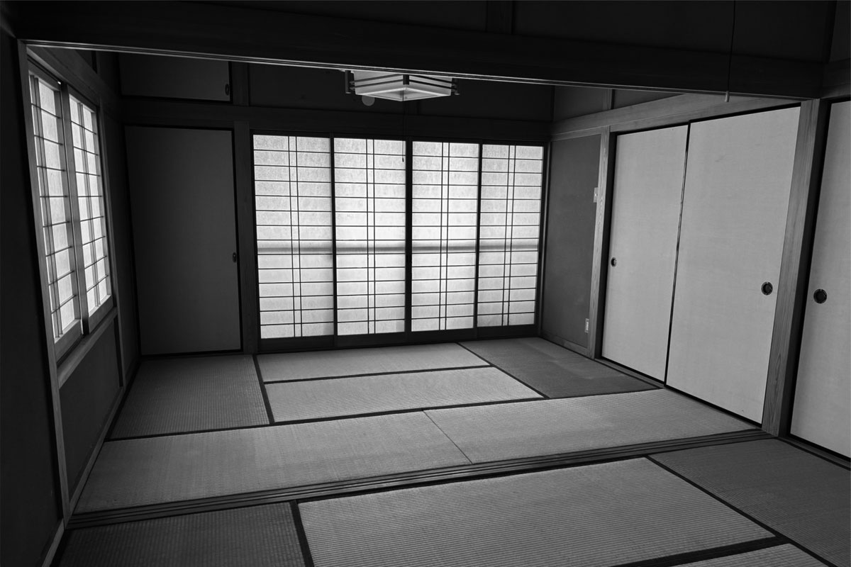 元は二間続きの和室で、窓には内障子がつけられていました